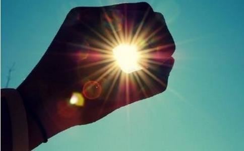 如何正面回击小三，原配智斗小三的绝招