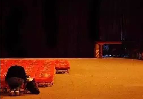 女人命带华盖什么意思，想要避开身上的华盖要怎么做