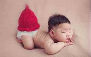 孩子出生多久喂奶