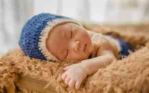 宝宝满月比出生时还瘦