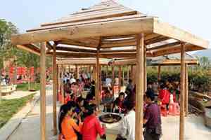 乡镇上适合做什么生意赚钱开宾馆要什么条件