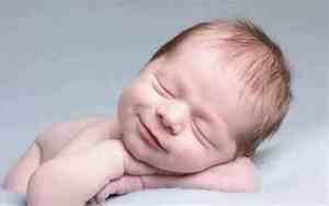 刚出生睁眼迷信说法