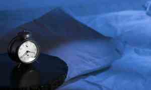 睡眠不足7小时的人胳膊大腿更粗