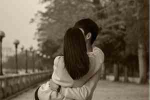 异地恋见面男生最想干嘛